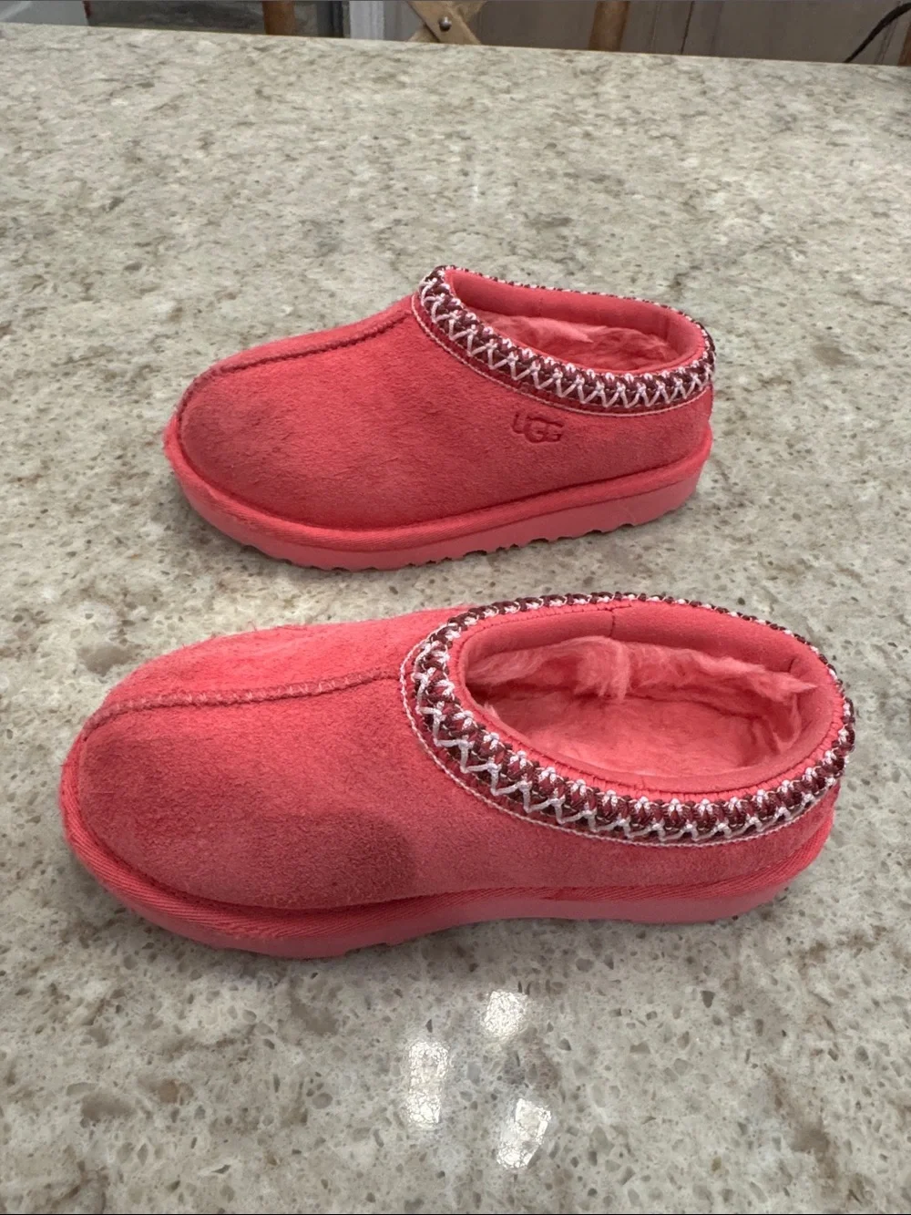 Girls Ugg Tasman slippers size 11 hot pink VGUC